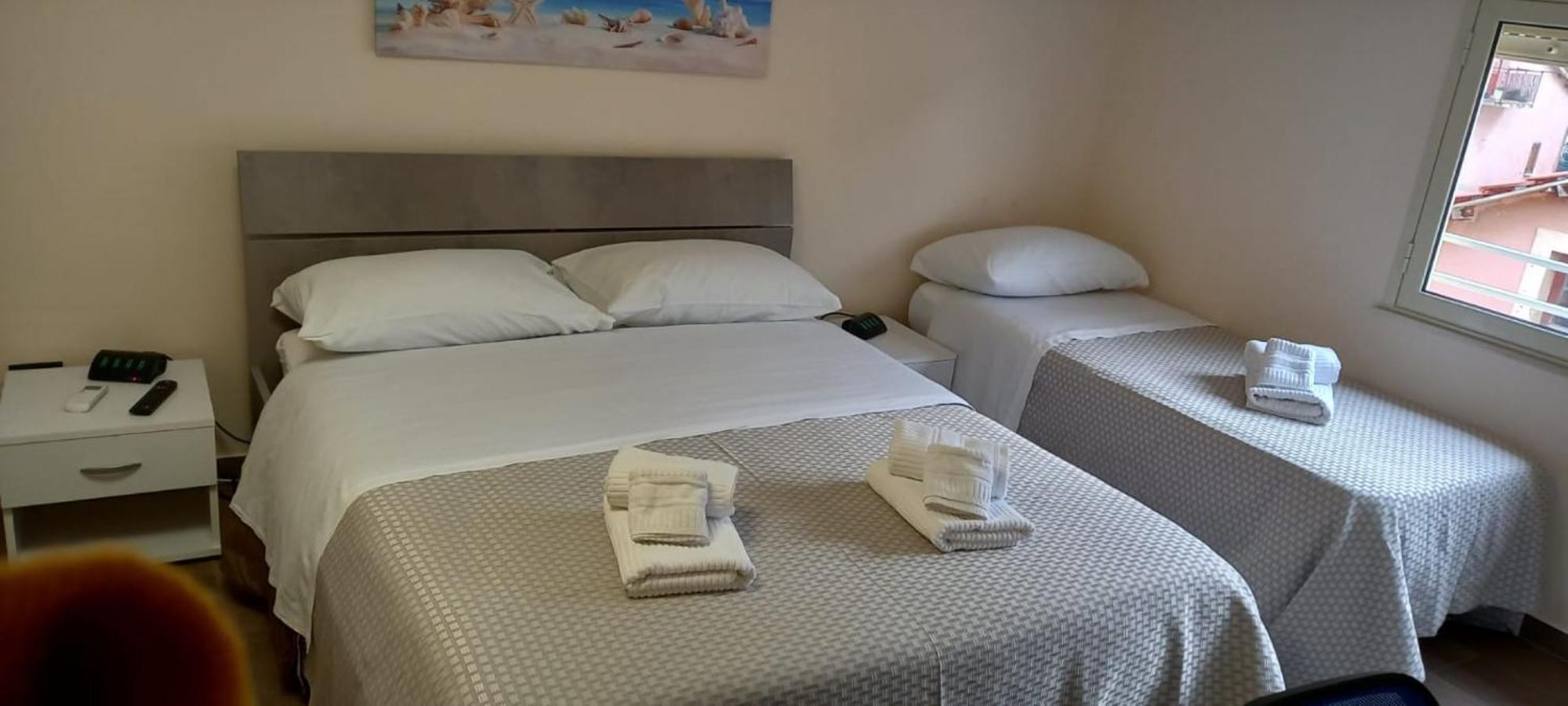B&B Omnia Scilla Bagian luar foto